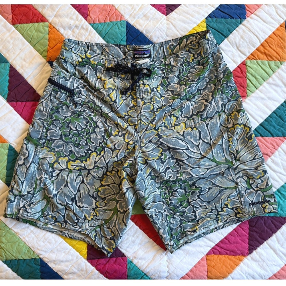 Y2K Patagonia Men's Board Shorts Size 33 Floral Print Quick Dry Swim Trunks